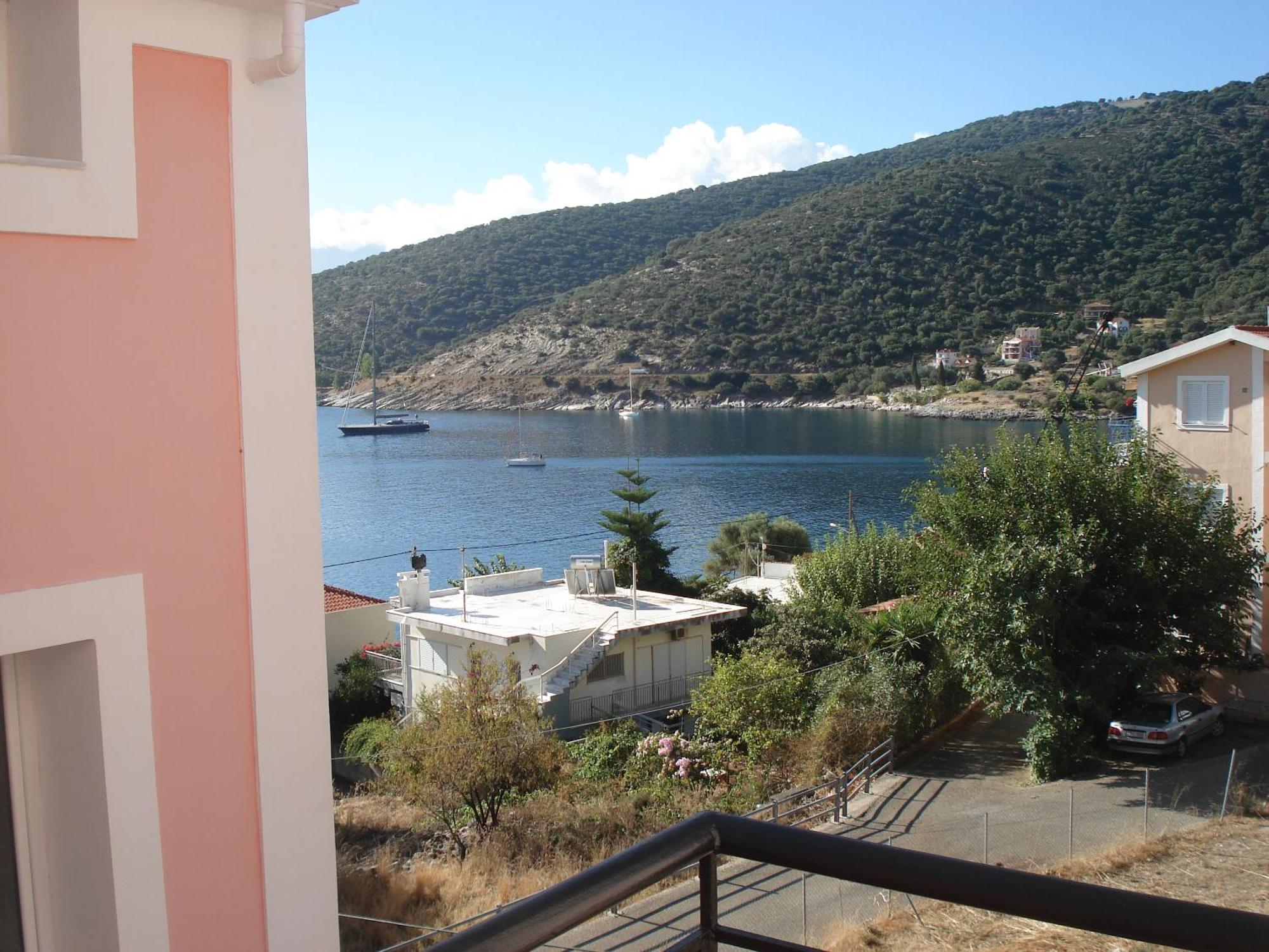 Mema'S Apartment Αγία Ευφημία Δωμάτιο φωτογραφία