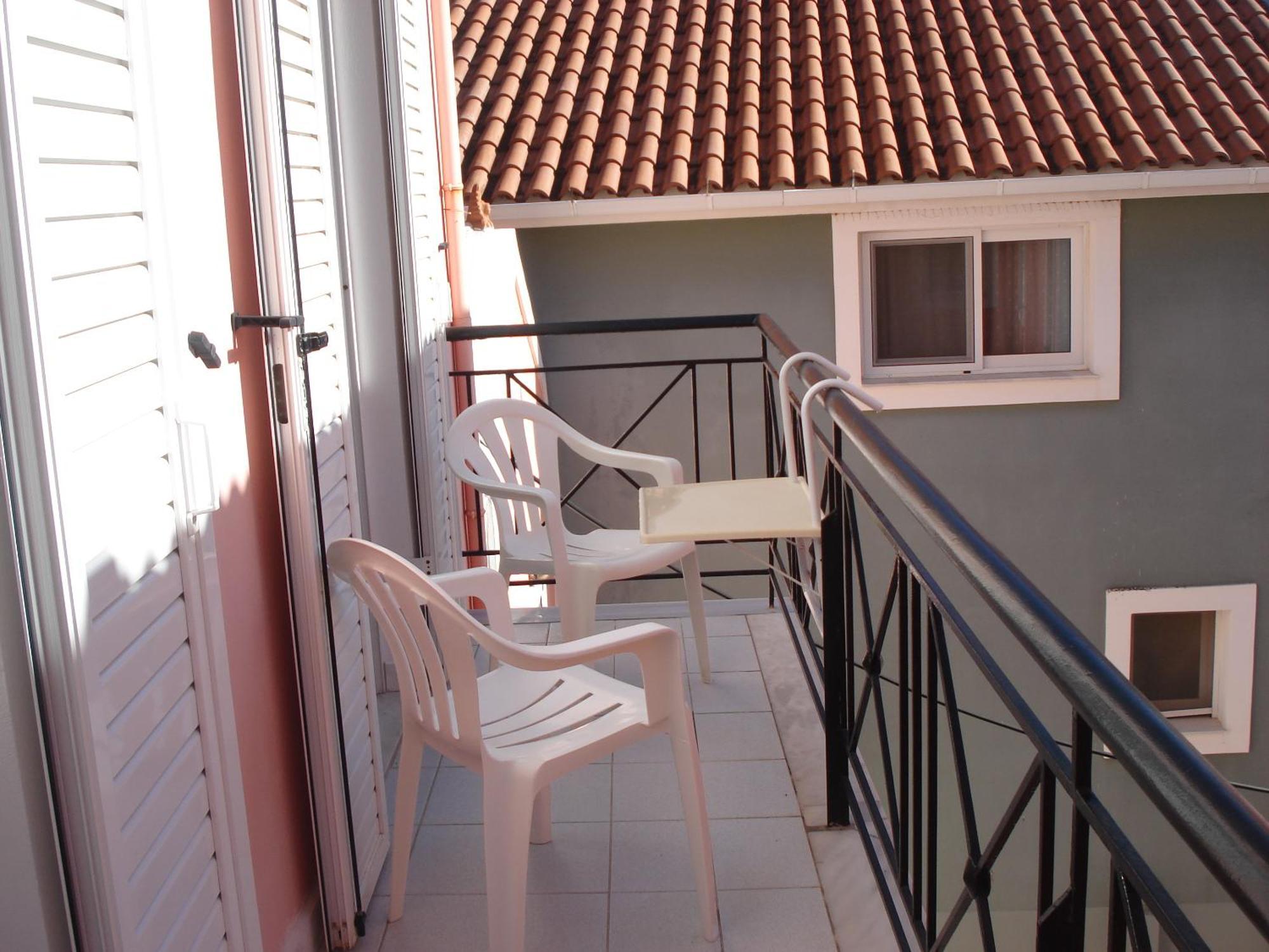 Mema'S Apartment Αγία Ευφημία Δωμάτιο φωτογραφία