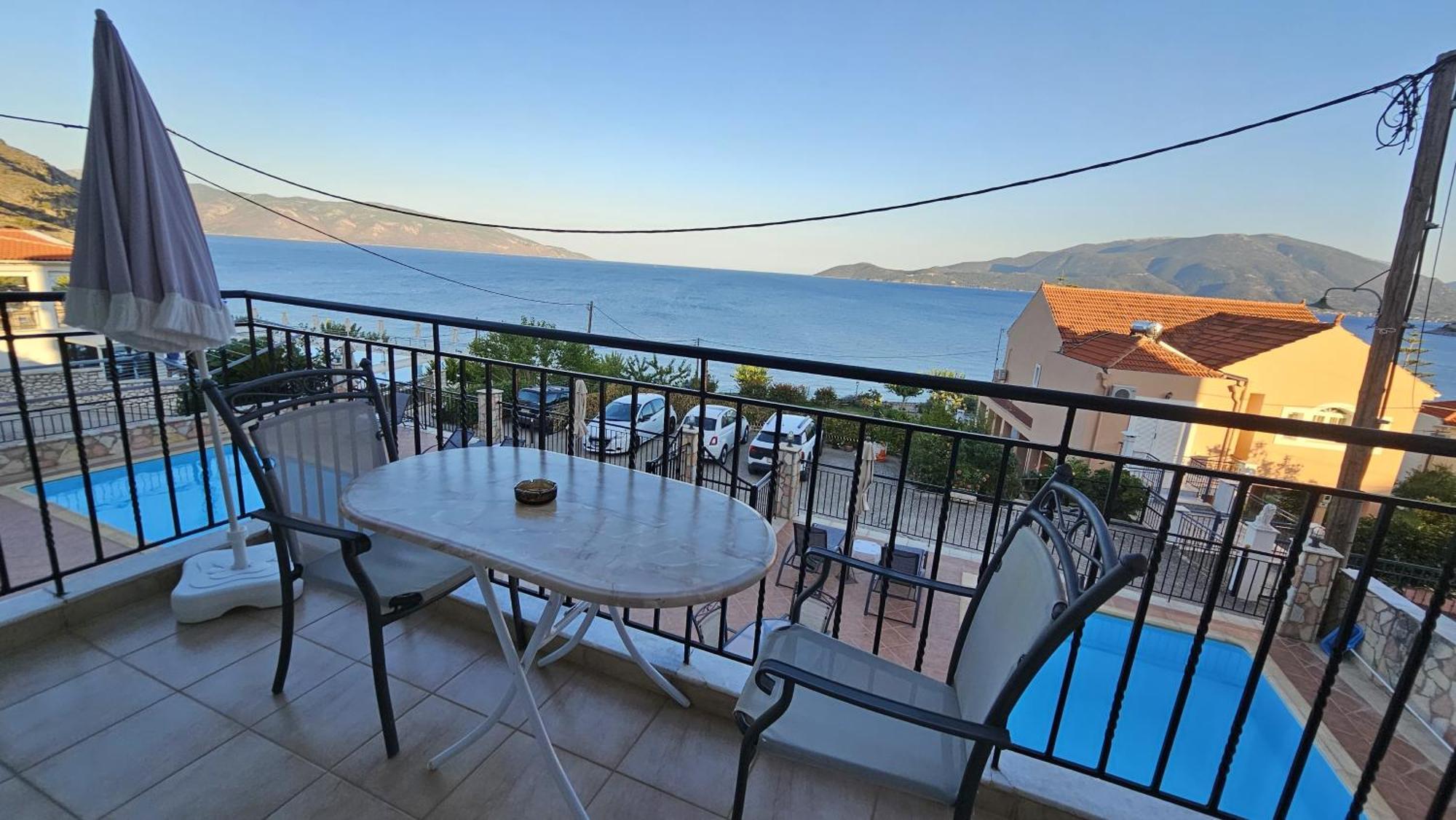 Mema'S Apartment Αγία Ευφημία Δωμάτιο φωτογραφία
