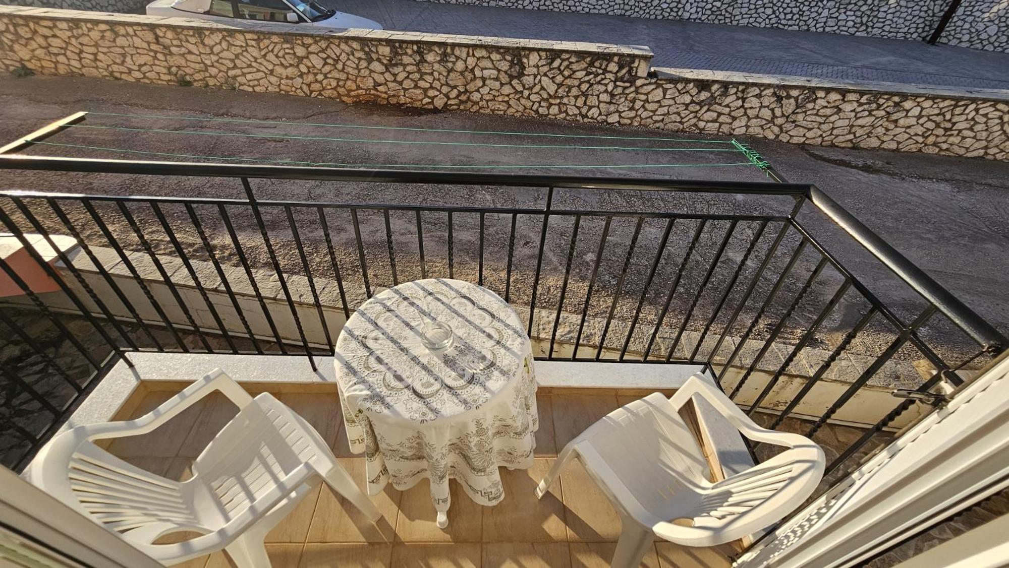 Mema'S Apartment Αγία Ευφημία Δωμάτιο φωτογραφία
